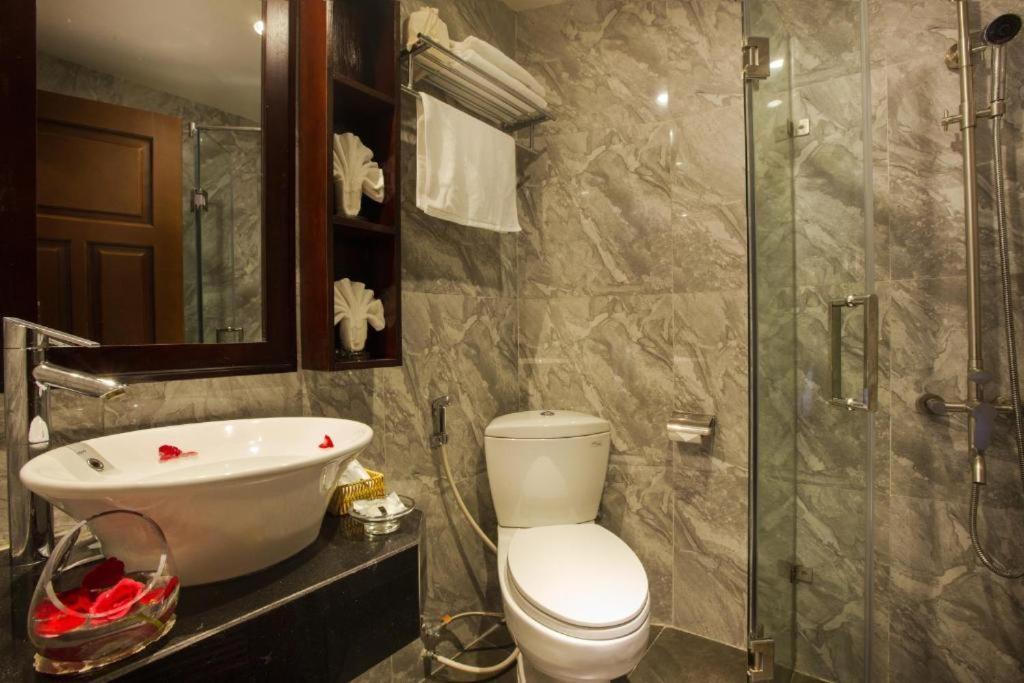 Ambassador Hanoi Hotel & Travel Екстер'єр фото