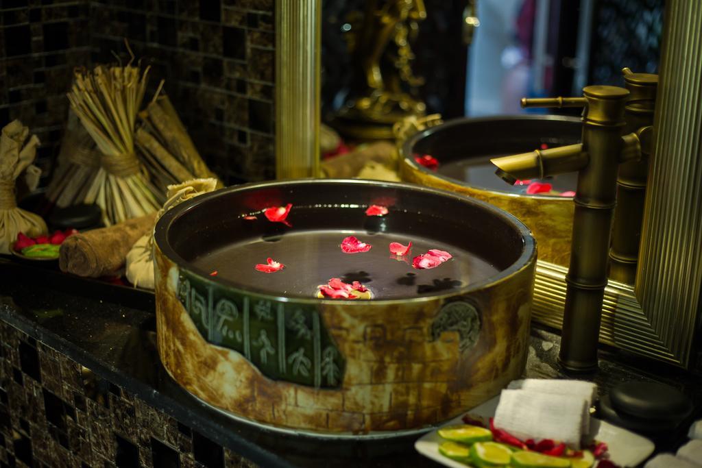 Ambassador Hanoi Hotel & Travel Екстер'єр фото