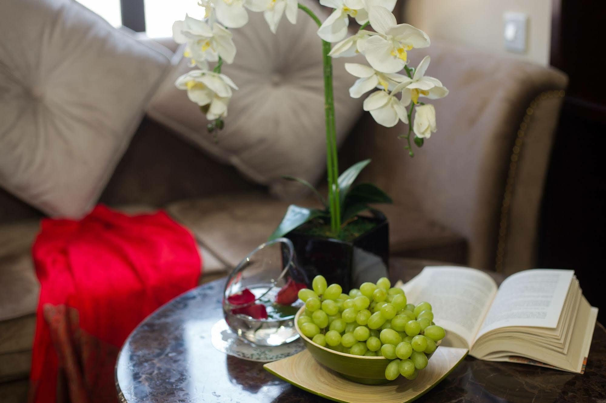Ambassador Hanoi Hotel & Travel Екстер'єр фото